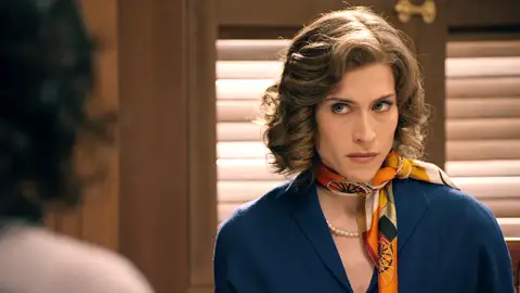 Marta descubre las verdaderas intenciones de Isabel tras la reunión con sus hermanos Marta descubre las verdaderas intenciones de Isabel tras la reunión con sus hermanos