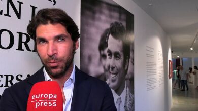 Cayetano Rivera acude orgulloso a un homenaje de Paquirri en Málaga marcado por grandes ausencias