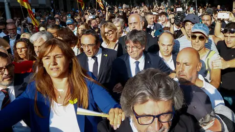 Carles Puigdemont arropado en Barcelona Carles Puigdemont arropado en Barcelona