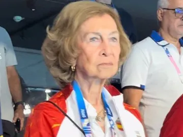 La reina Sofía en la final femenina de waterpolo en los Juegos Olímpicos de París La reina Sofía en la final femenina de waterpolo en los Juegos Olímpicos de París