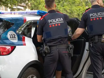 Foto de archivo de Mossos d'Esquadra Foto de archivo de Mossos d'Esquadra