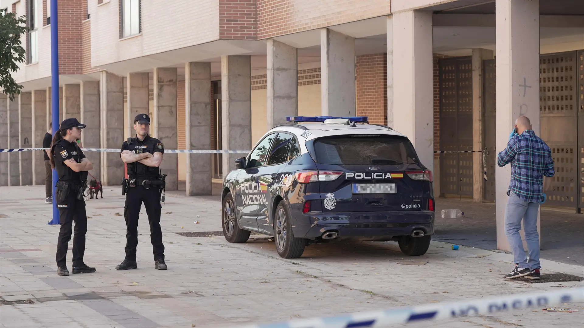 La confesión del presunto asesino de Mónica, la mujer hallada muerta en Valladolid: "Maté a mi mujer clavándole un cuchillo" La confesión del presunto asesino de Mónica, la mujer hallada muerta en Valladolid: "Maté a mi mujer clavándole un cuchillo"