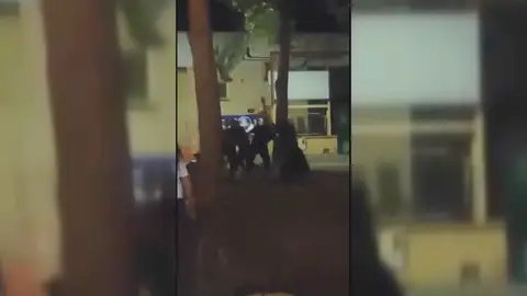 Una brutal paliza de diez porteros de discoteca a tres hermanos deja inconsciente a uno de ellos en Ronda Una brutal paliza de diez porteros de discoteca a tres hermanos deja inconsciente a uno de ellos en Ronda