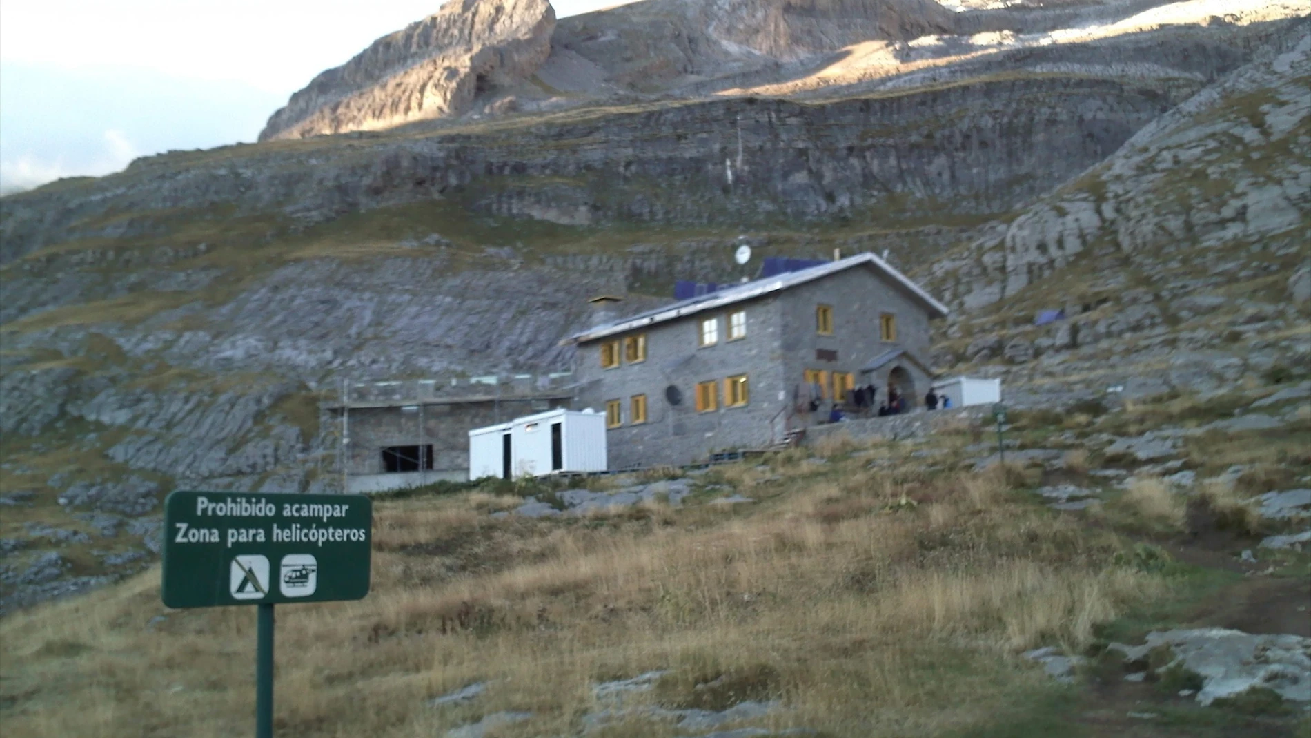 Refugioo de Góriz Refugioo de Góriz