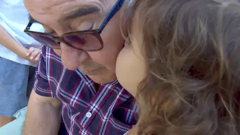 El vínculo entre nietos y abuelos es indestructible, pero... ¿Están para malcriar o deben educar a los niños? El vínculo entre nietos y abuelos es indestructible, pero... ¿Están para malcriar o deben educar a los niños?