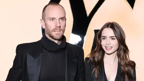 Lilly Collins y su marido Charlie McDowell en París Lilly Collins y su marido Charlie McDowell