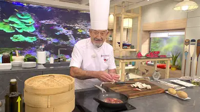 Las recetas más apetitosas, fáciles y rápidas de champiñones de Karlos Arguiñano para esta Navidad: aperitivos y platos principales Las recetas más apetitosas, fáciles y rápidas de champiñones de Karlos Arguiñano para esta Navidad: aperitivos y platos principales