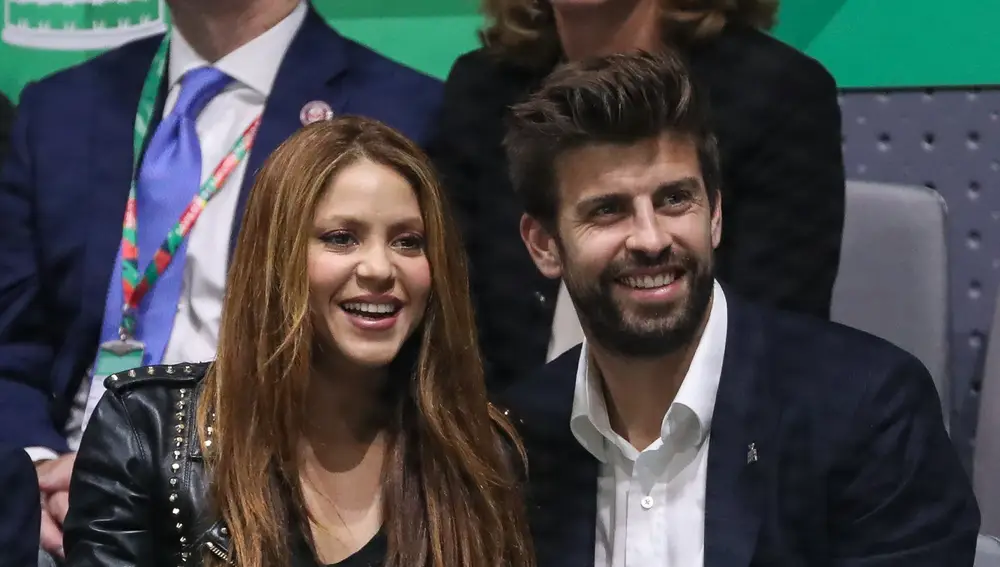 Shakira y Gerard Piqué Shakira y Gerard Piqué
