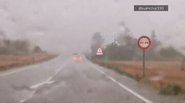 Carreteras opacadas por las fuertes lluvias