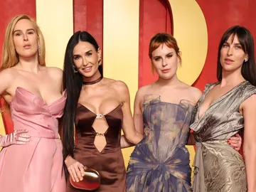 Demi Moore con sus hijas Rumer Willis, Tallulah Willis y Scout LaRue Willis Demi Moore con sus hijas Rumer Willis, Tallulah Willis y Scout LaRue Willis