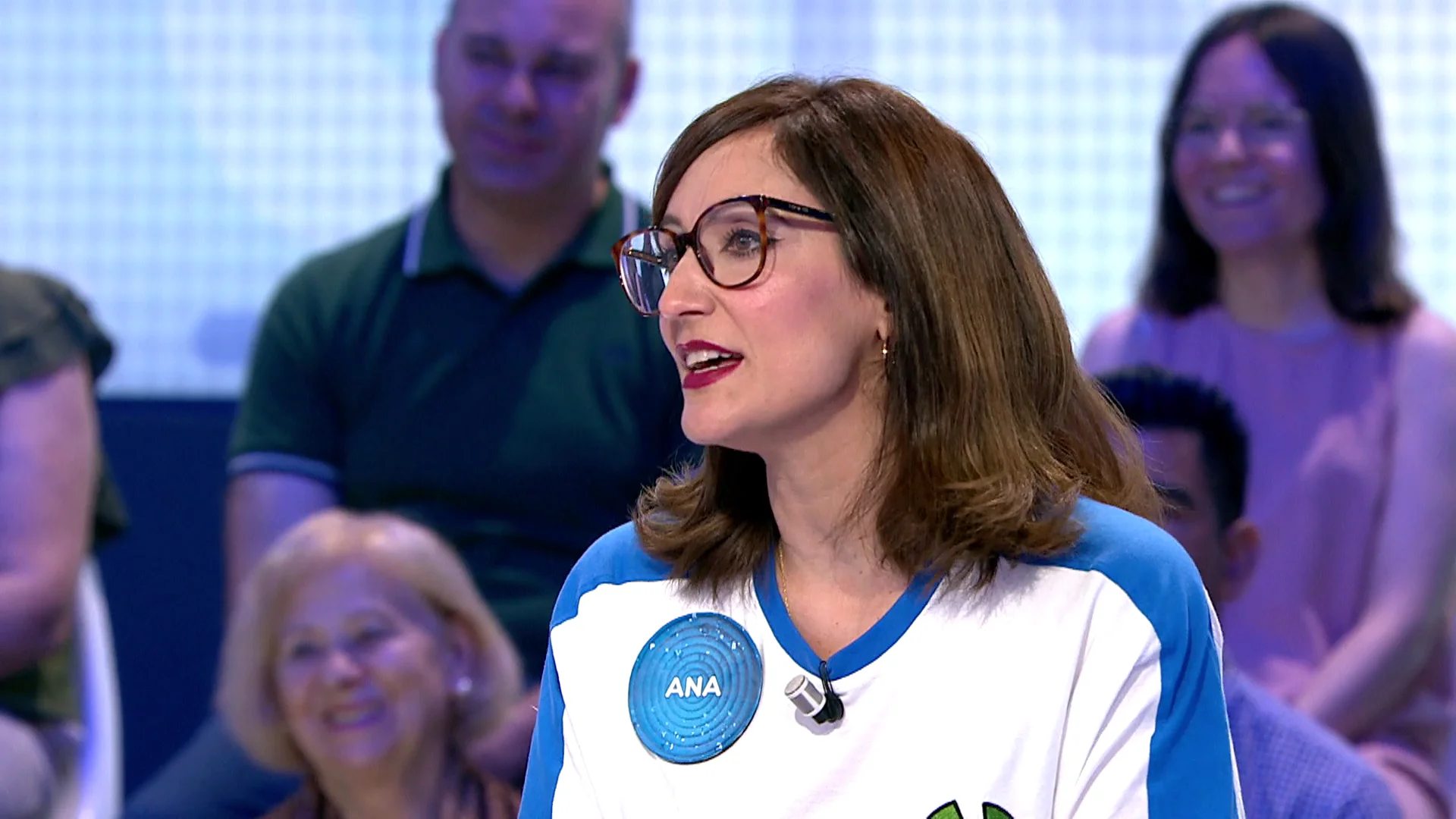 La camiseta de Ana Morgade que devuelve a Roberto Leal a su infancia La camiseta de Ana Morgade que devuelve a Roberto Leal a su infancia