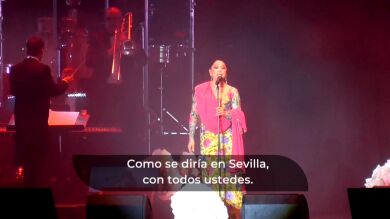 Isabel Pantoja, deslumbrante en su concierto de Murcia, deja claro a quién va dirigidas las canciones