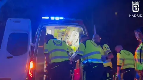 Apuñalado de gravedad un joven marroquí en una pelea entre indigentes en un parque de Ciudad Lineal Apuñalado de gravedad un joven marroquí en una pelea entre indigentes en un parque de Ciudad Lineal EMERGENCIAS MADRID 16/08/2024