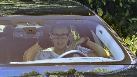 Jennifer Garner yendo a visitar a Ben Aflleck por su cumpleaños.