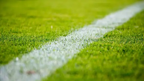 Imagen de archivo de un campo de fútbol. Imagen de archivo de un campo de fútbol.