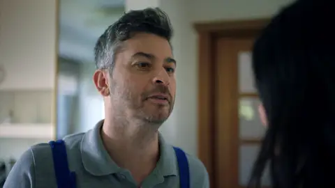 “Voy a envenenarlo”: Osman revela a Zümrüt cómo piensa matar a su marido “Voy a envenenarlo”: Osman revela a Zümrüt cómo piensa matar a su marido
