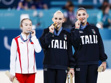 Zhou Yaqin tras ganar la medalla de plata en los Juegos Olímpicos de París 2024