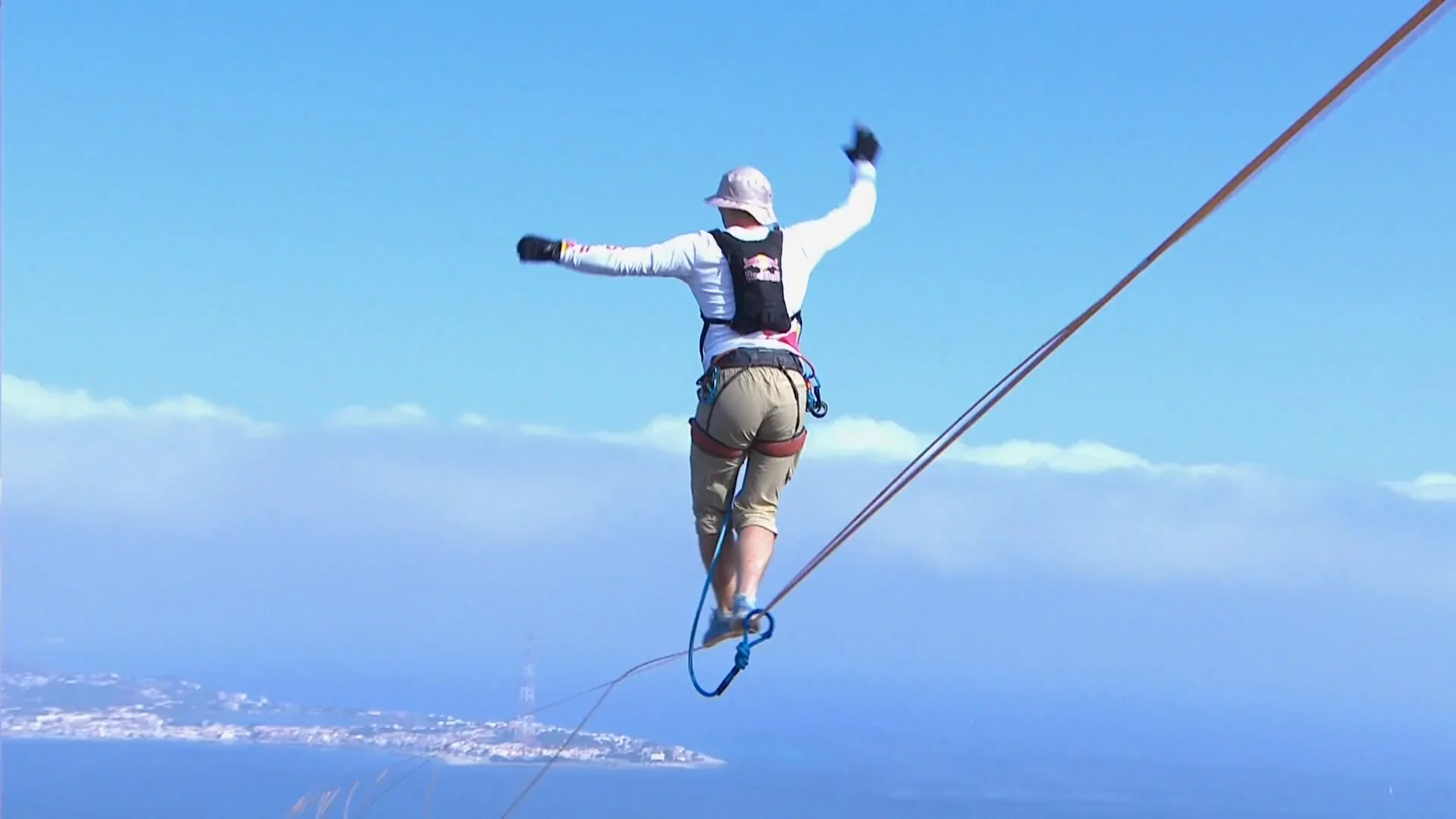 Slackline en el Estrecho de Mesina