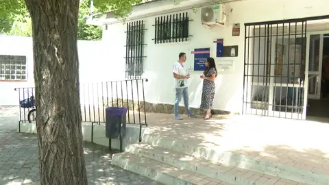 Un joven que participa en el 'Erasmus rural' Un joven que participa en el 'Erasmus rural'