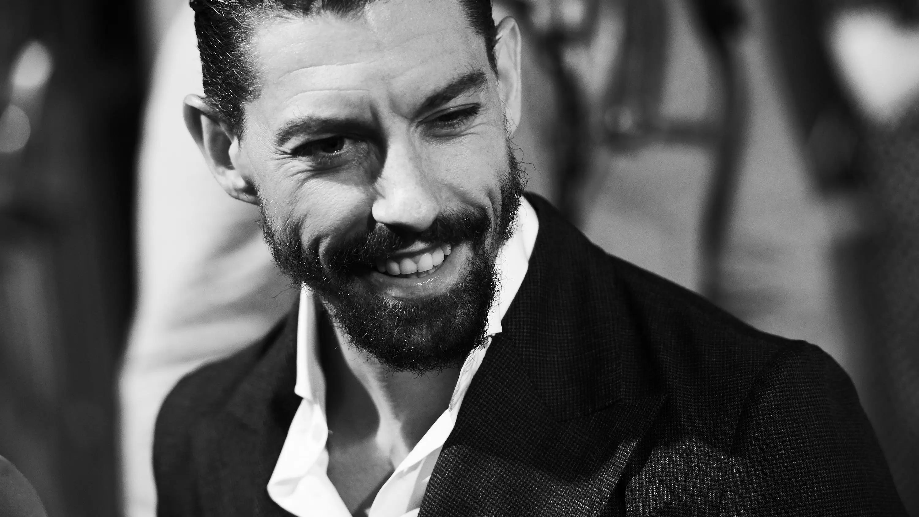 Adri&aacute;n Lastra