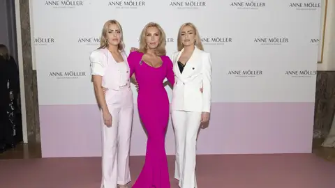 Norma Duval y sus sobrinas, Paula y Andrea Paredes, en 2022. Norma Duval y sus sobrinas, Paula y Andrea Paredes, en 2022.