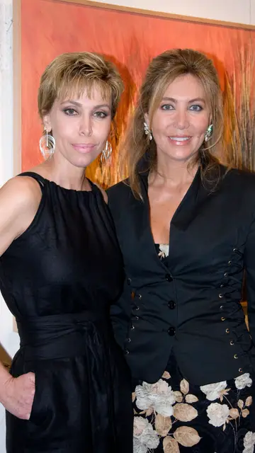 Norma Duval y su hermana Carla Norma Duval y su hermana Carla