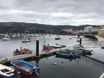 Pesquero hundido en Pontedeume