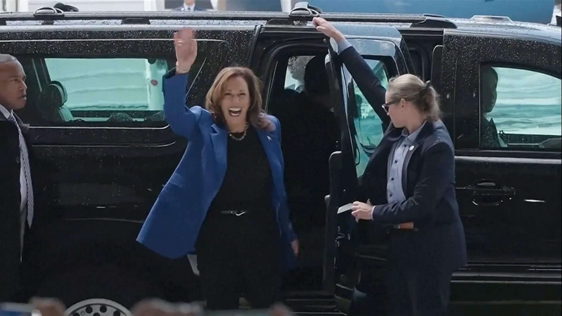 KAMALA EN LA CONVENCION