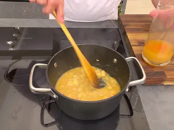 Salsa veluté de langostinos: ¡Ponle chispa a tu plato! Salsa veluté de langostinos: ¡Ponle chispa a tu plato!