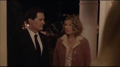Kyle MacLachlan y Sheryl Leeen Twin Peaks: The Return Kyle MacLachlan y Sheryl Leeen Twin Peaks: The Return