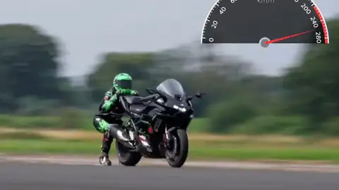 Jonny Davies pulverizando el récord del mundo Jonny Davies pulverizando el récord del mundo