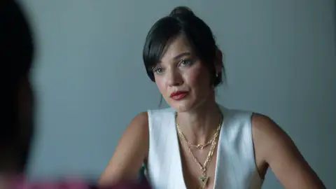 En el último capítulo de Secretos de familia: Ceylin pone en marcha su plan para sacar a Çinar de prisión En el último capítulo de Secretos de familia: Ceylin pone en marcha su plan para sacar a Çinar de prisión