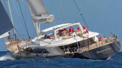El velero 'Bayesian' que ha naufragado en Palermo, Sicilia, Italia. El velero 'Bayesian' que ha naufragado en Palermo, Sicilia, Italia.
