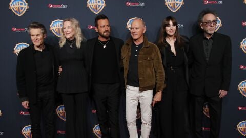 Willem Dafoe, Catherine O'Hara, Justin Theroux, Michael Keaton, Monica Bellucci y Tim Burton