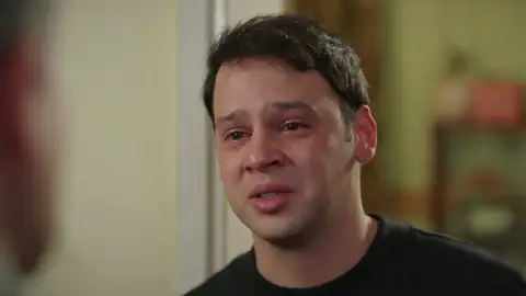 Oğulcan estalla contra su padre y se marcha de casa: “Ojalá mamá siguiera viva” Oğulcan estalla contra su padre y se marcha de casa: “Ojalá mamá siguiera viva”