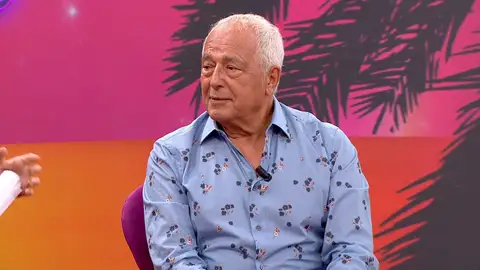 Juan Suárez conoce los secretos de Ibiza, la isla mágica de los famosos: "Buscaban aguas cristalinas y libertad" Juan Suárez conoce los secretos de Ibiza, la isla mágica de los famosos: "Buscaban aguas cristalinas y libertad"