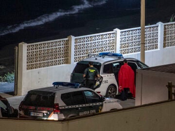 Vehículo de la Guardia Civil en el paso fronterizo de Ceuta