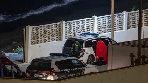 Vehículo de la Guardia Civil en el paso fronterizo de Ceuta Vehículo de la Guardia Civil en el paso fronterizo de Ceuta
