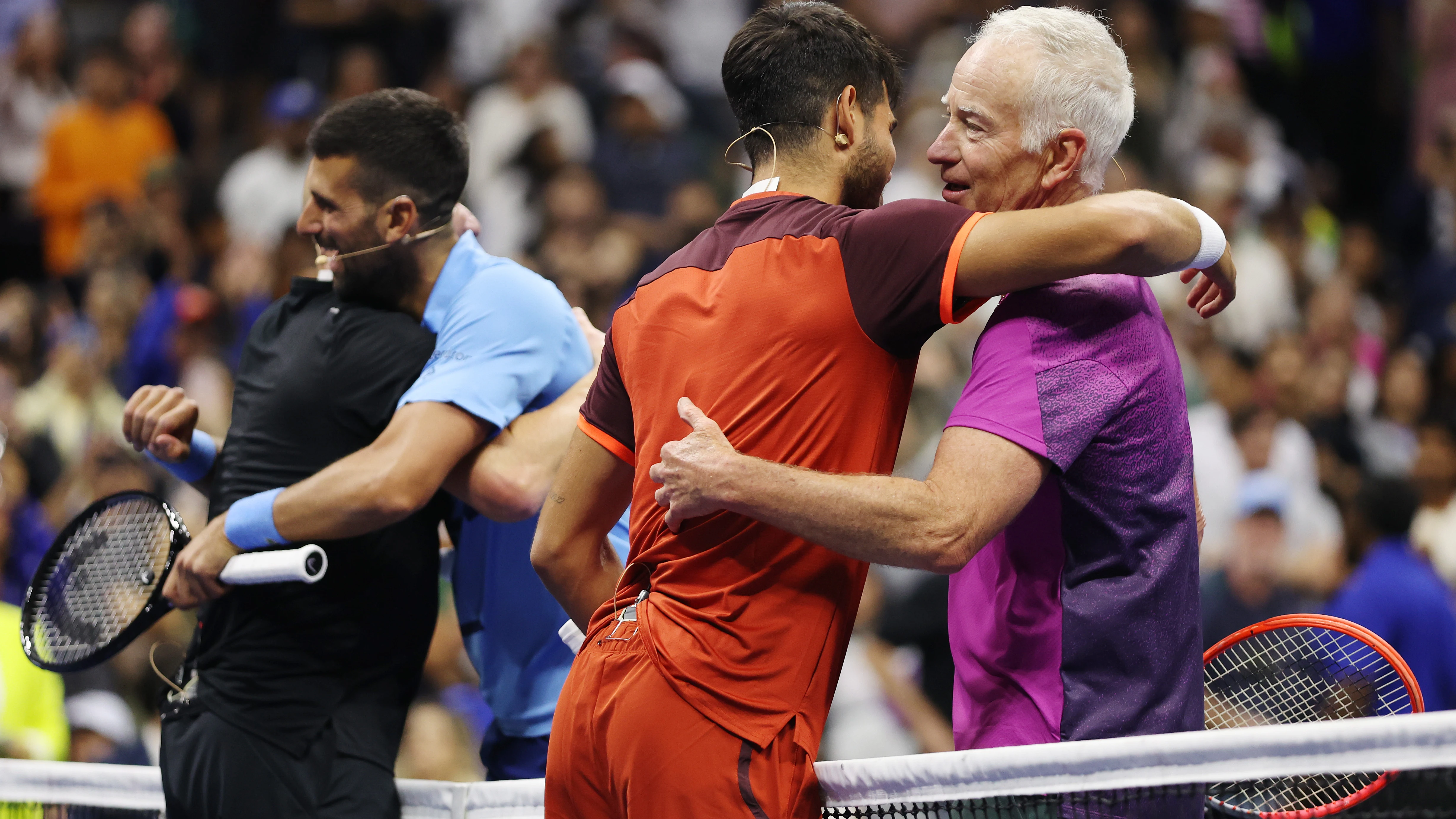Alcaraz, McEnroe, Djokovic y Agassi en una exhibición en la Arthur Ashe Alcaraz, McEnroe, Djokovic y Agassi en una exhibición en la Arthur Ashe