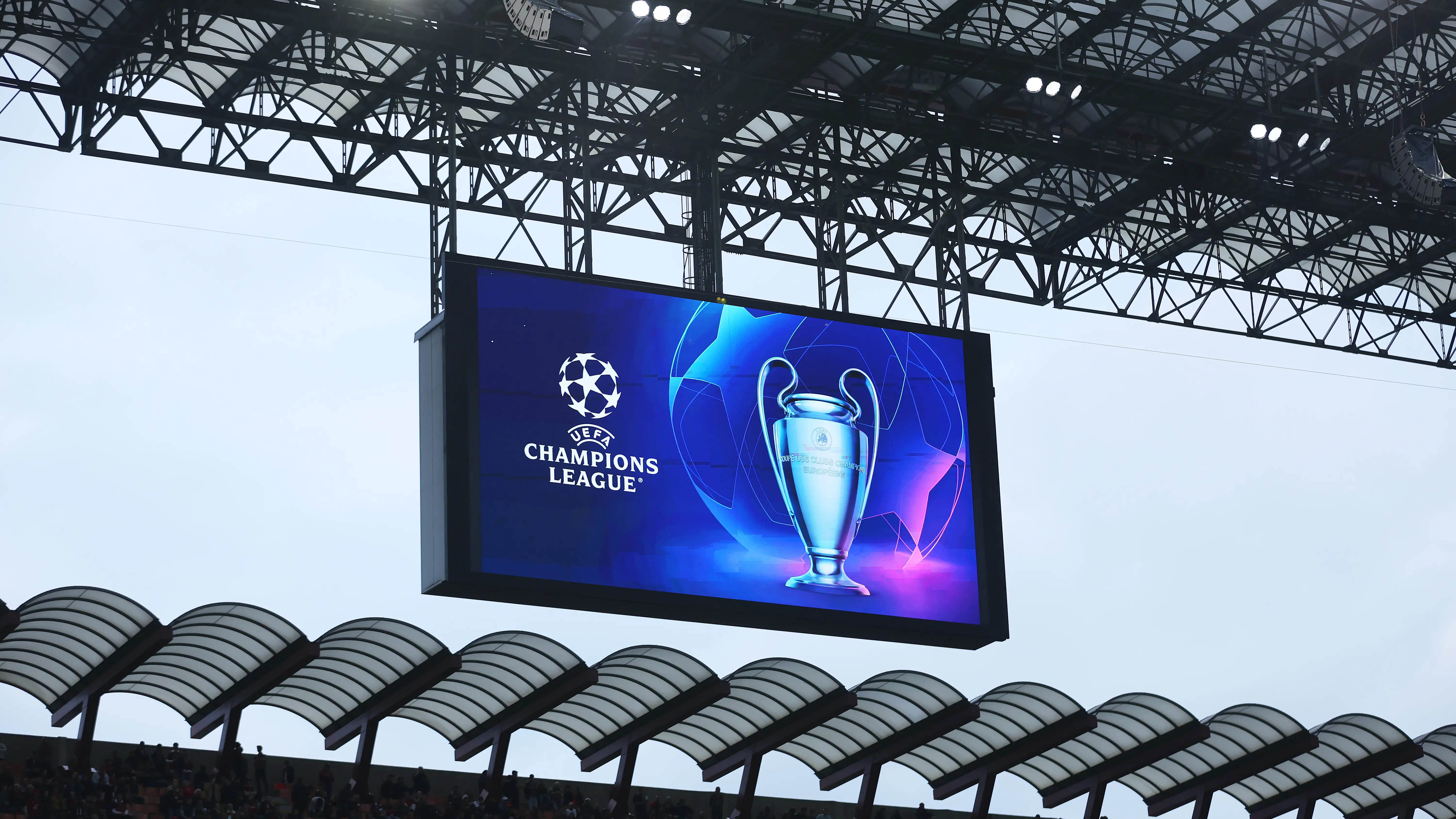 Imagen del logo y del trofeo de la Champions League Imagen del logo y del trofeo de la Champions League