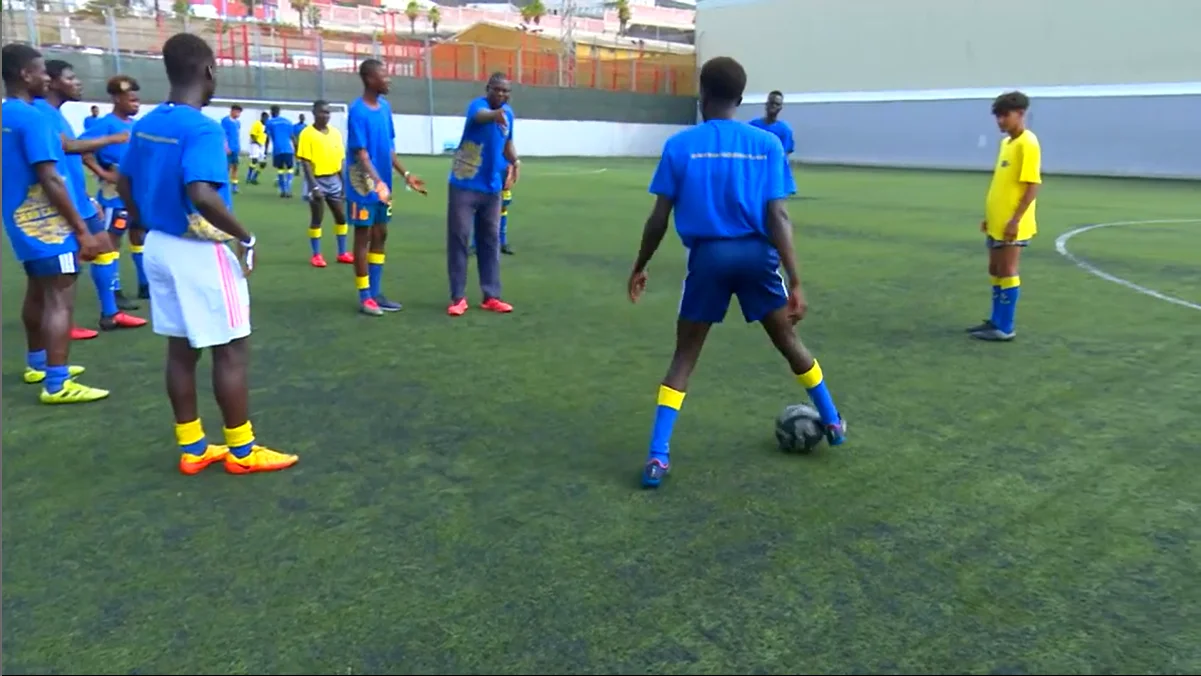 El fútbol está siendo la herramienta de integración en Gran Canaria El fútbol está siendo la herramienta de integración en Gran Canaria