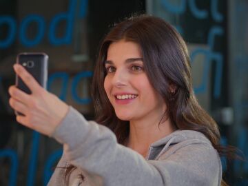 &iexcl;Conoce a Cansu! La nueva joven rebelde que est&aacute; revolucionando Hermanos