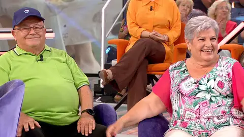 Tras 63 años juntos, este matrimonio es el claro ejemplo de 'ni contigo ni sin ti': "Me quiere tanto que me avasalla" Tras 63 años juntos, este matrimonio es el claro ejemplo de 'ni contigo ni sin ti': "Me quiere tanto que me avasalla"