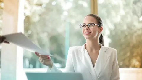 Mujer en el ámbito profesional Mujer en el ámbito profesional