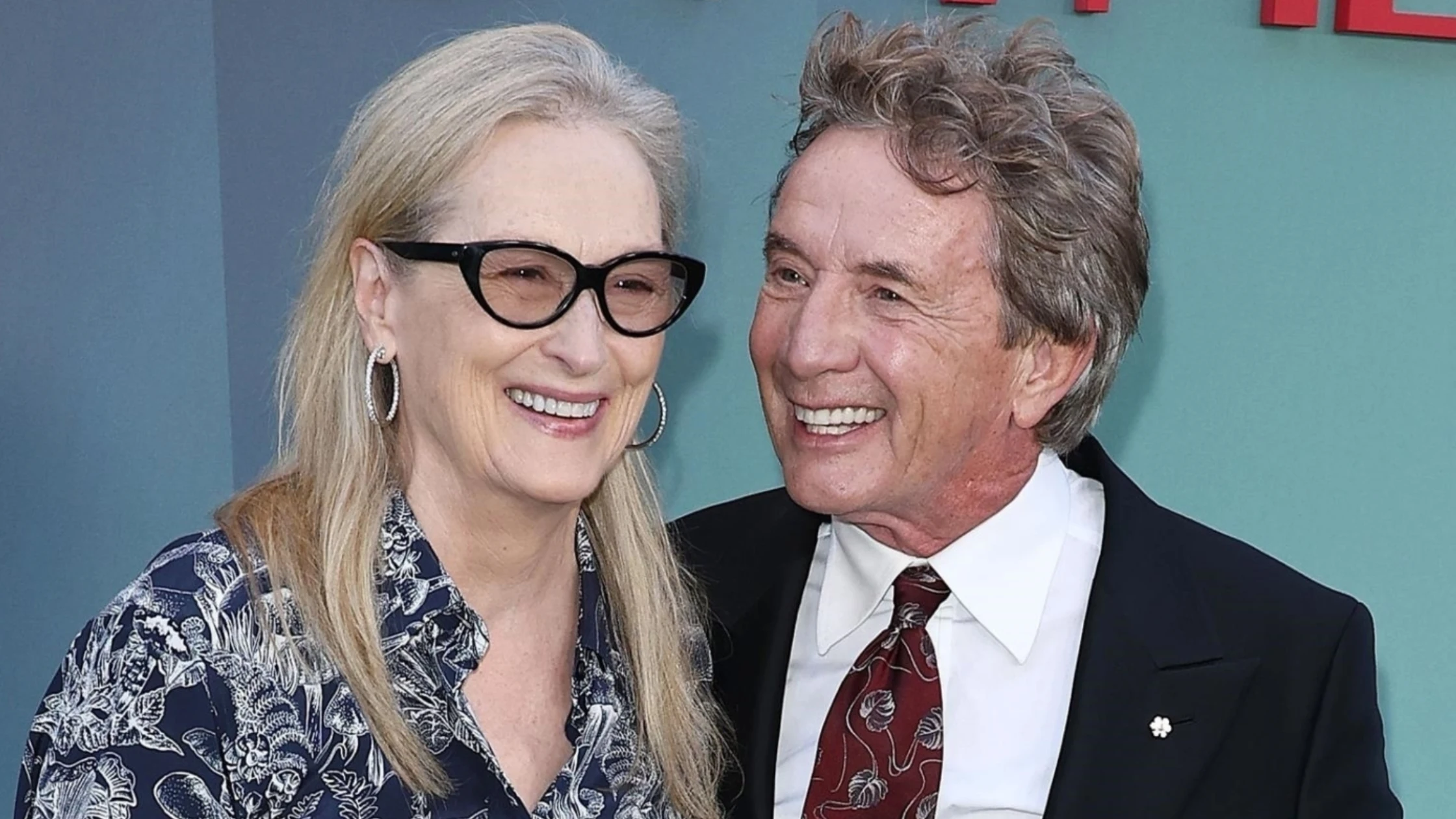 Meryl Streep y Martin Short en la presentaci&oacute;n de la temporada 4 de Solo asesinatos en el edificio