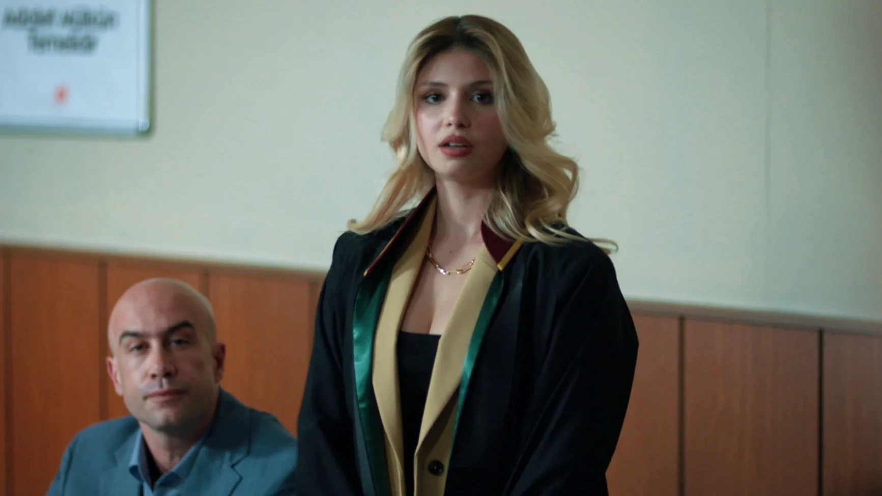 ¡Una tía orgullosa! A Ceylin se le cae la baba viendo a Parla en su primer juicio oficial como abogada ¡Una tía orgullosa! A Ceylin se le cae la baba viendo a Parla en su primer juicio oficial como abogada