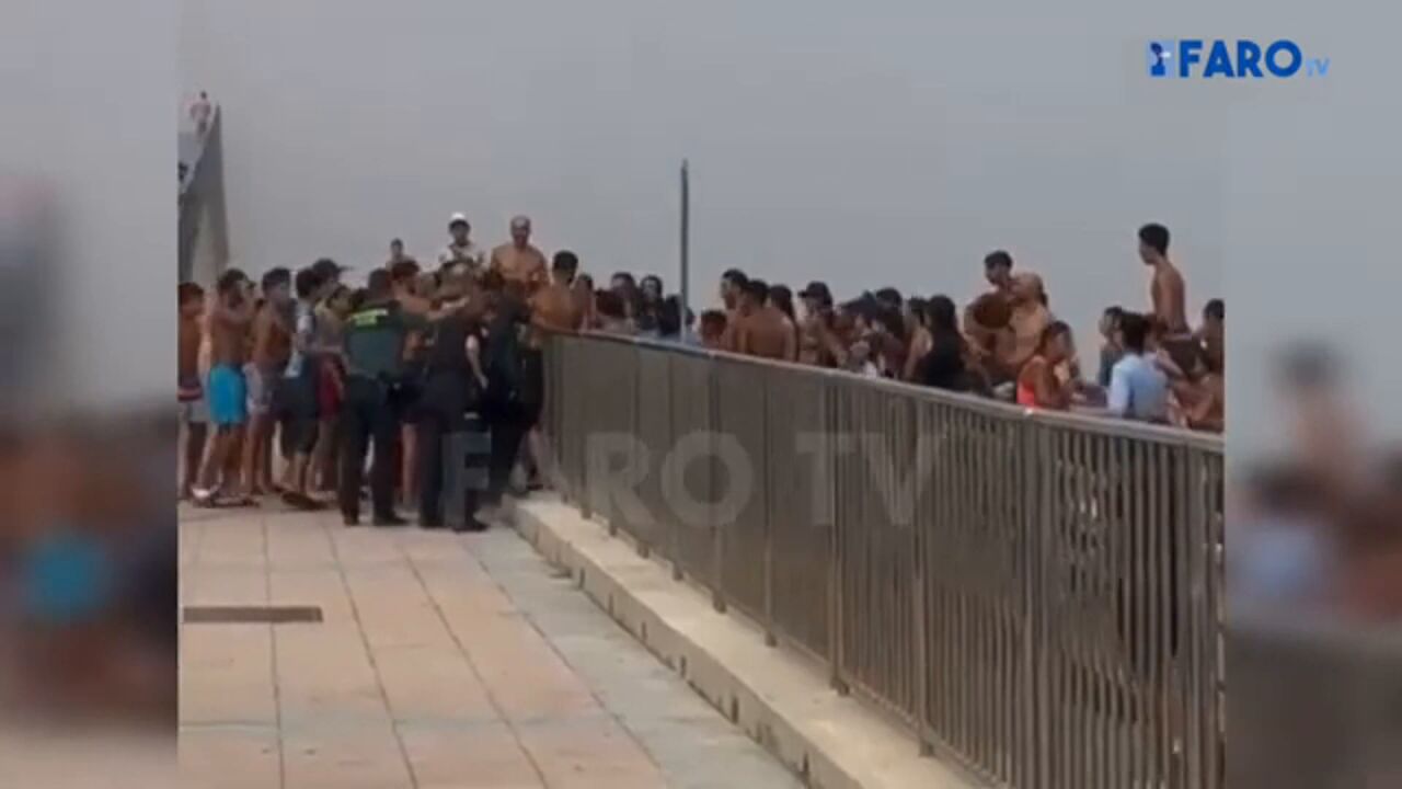 Decenas De Migrantes Llegan A Ceuta Desde Marruecos Ante El Colapso De 