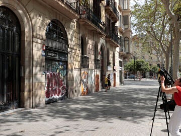 Fachada del número 51 de la Ronda Sant Pere de Barcelona