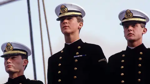 Felipe VI en su formación en la escuela naval Felipe VI en su formación en la escuela naval