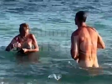 Desnudos y con mucha pasión: Lara Dibildos y Carlos Maturana protagonizan las imágenes más ardientes del verano